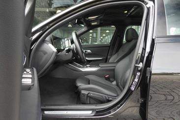 BMW Série 3 Berline 330i — photo 13