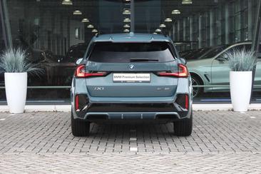 BMW IX1 EDrive20 — photo 18