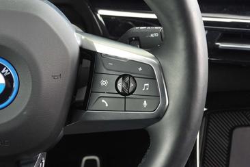 BMW IX1 EDrive20 — photo 26