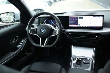 BMW Série 3 Berline 330e — photo 4