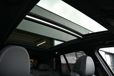 BMW iX3 — photo 9
