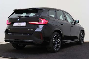 BMW IX1 XDrive30 — photo 2