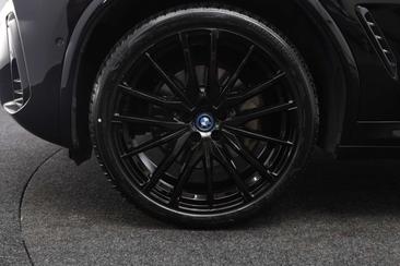 BMW X3 XDrive30d — photo 19