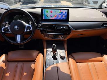 BMW Série 5 545e XDrive — photo 5