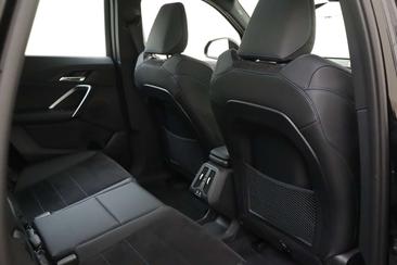 BMW IX1 XDrive30 — photo 21
