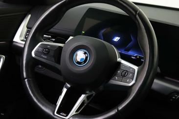 BMW IX1 XDrive30 — photo 23