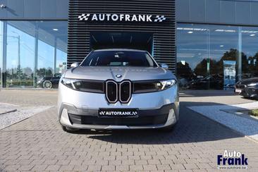 BMW iX3 50 XDrive — photo 2