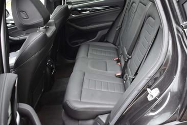 BMW iX3 — photo 8
