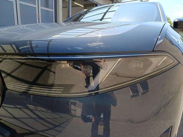 BMW iX3 — photo 8