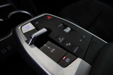 BMW IX1 XDrive30 — photo 29