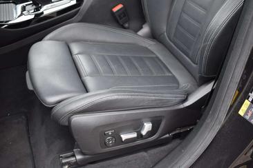 BMW iX3 — photo 11