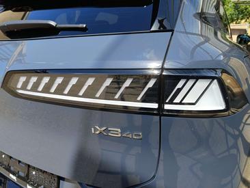 BMW iX3 — photo 13