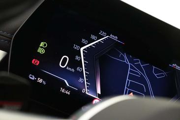 BMW IX1 XDrive30 — photo 36