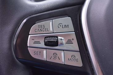 BMW iX3 — photo 17