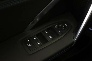 BMW IX1 XDrive30 — photo 39