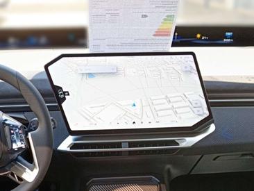 BMW iX3 — photo 17