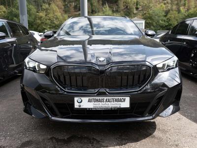 BMW Série 5 523i