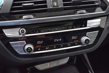 BMW iX3 — photo 22
