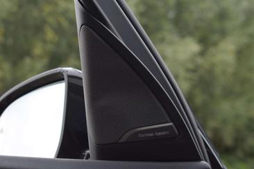 BMW iX3 — photo 25