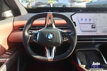 BMW iX3 50 XDrive — photo 26