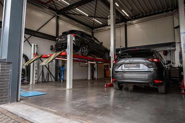 BMW I4 Gran Coupé M50 — photo 41