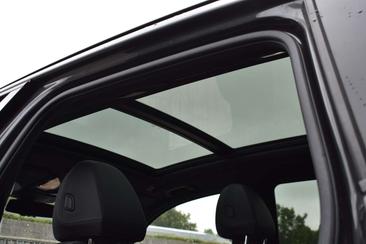 BMW iX3 — photo 29