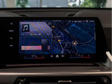 BMW X1 SDrive18i — photo 13