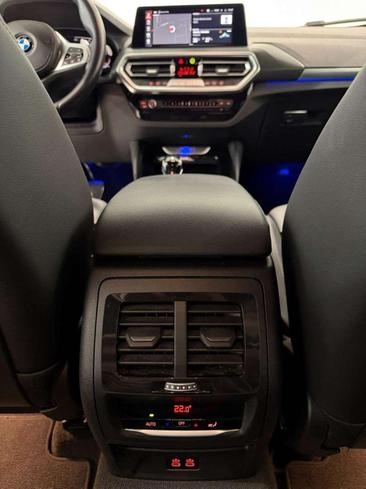BMW X4 Coupé SUV XDrive20i — photo 15