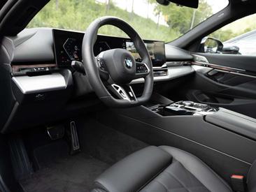 BMW Série 5 523i — photo 25