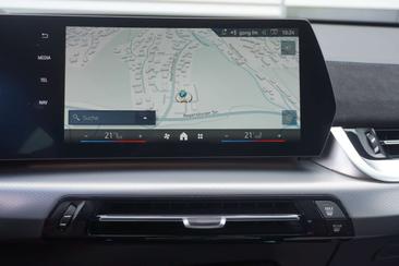 BMW IX1 XDrive30 — photo 10