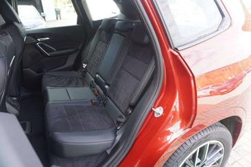 BMW IX1 XDrive30 — photo 17