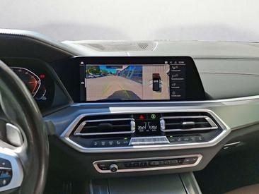 BMW X5 XDrive30d — photo 16