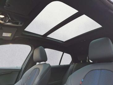 BMW Série 1 Berline 135i — photo 17