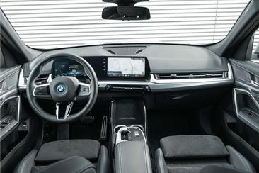 BMW X1 XDrive25e — photo 4