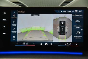 BMW X1 XDrive23d — photo 14