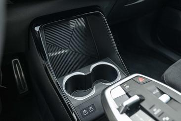 BMW X1 XDrive25e — photo 15