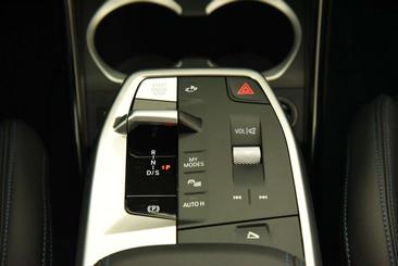 BMW X1 XDrive23d — photo 17