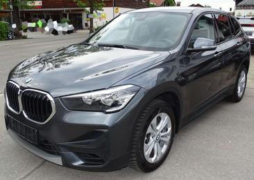 BMW X1 SDrive20i — photo 2