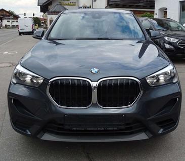 BMW X1 SDrive20i — photo 3