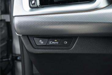 BMW X1 XDrive25e — photo 23