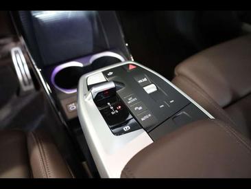 BMW X1 SDrive20i — photo 12