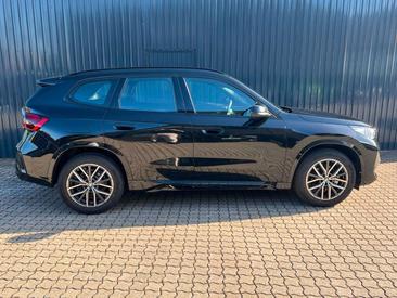 BMW X1 SDrive18i — photo 4