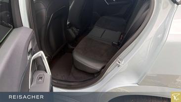 BMW IX2 EDrive20 — photo 7