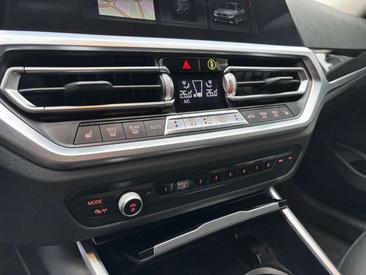BMW Série 3 Berline 330d — photo 14