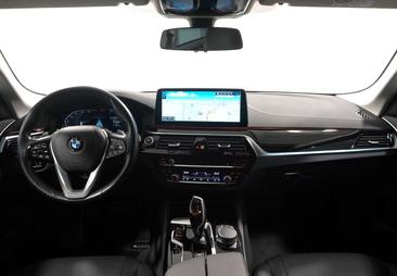BMW Série 5 520d — photo 11