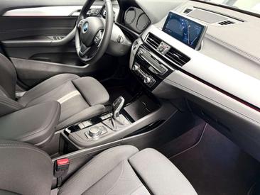 BMW X2 SDrive18i — photo 12