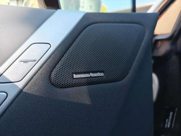BMW IX XDrive45 — photo 17