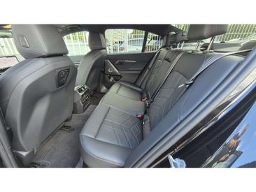 BMW Série 5 520d — photo 16