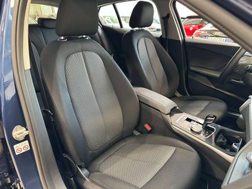 BMW Série 1 Berline 120d — photo 11