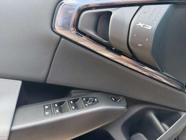 BMW X3 30e XDrive — photo 17